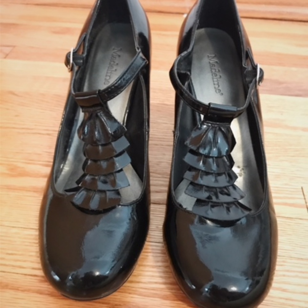 Black Patent Mary Jane Heels